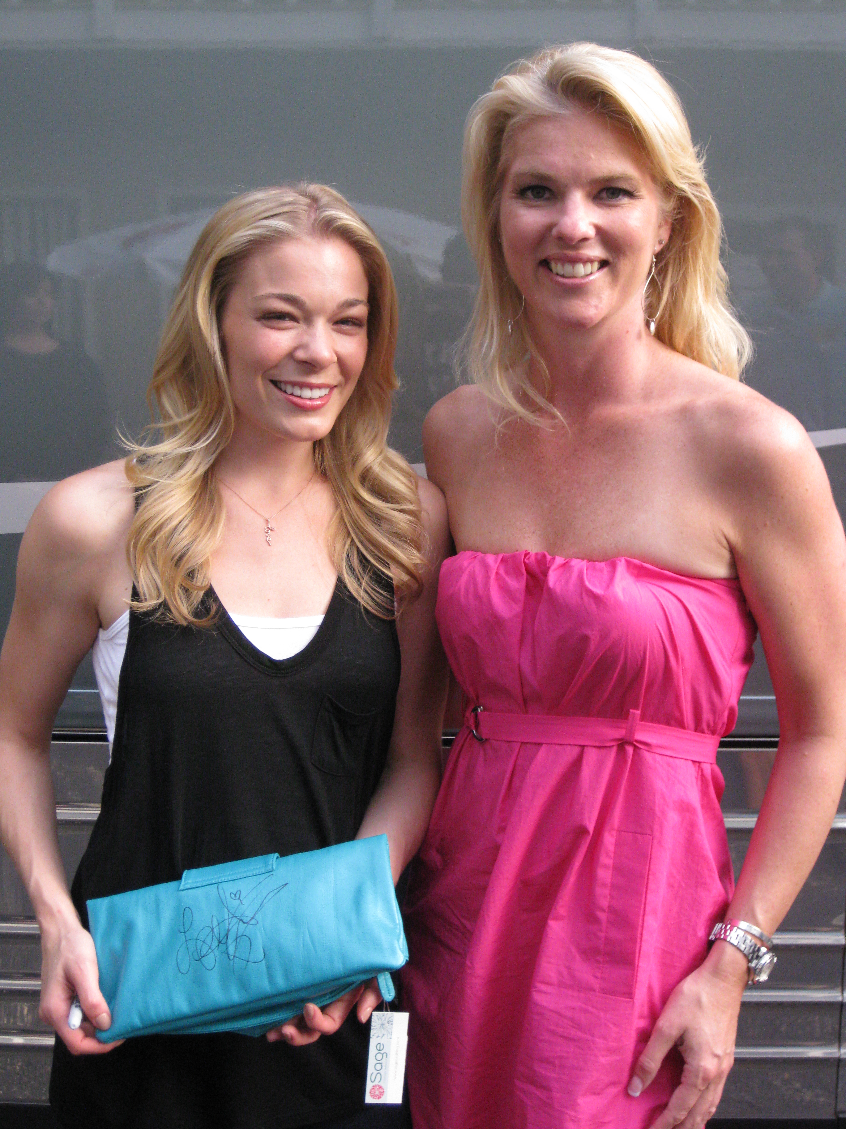 Corinna and LeAnn Rimes